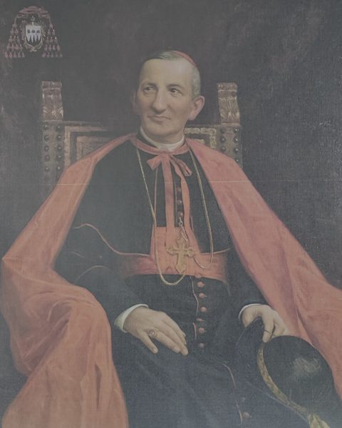 Ritratto del cardinale Fulco Luigi Ruffo. In alto a sinistra lo stemma Ruffo con il cappello cardinalizio.